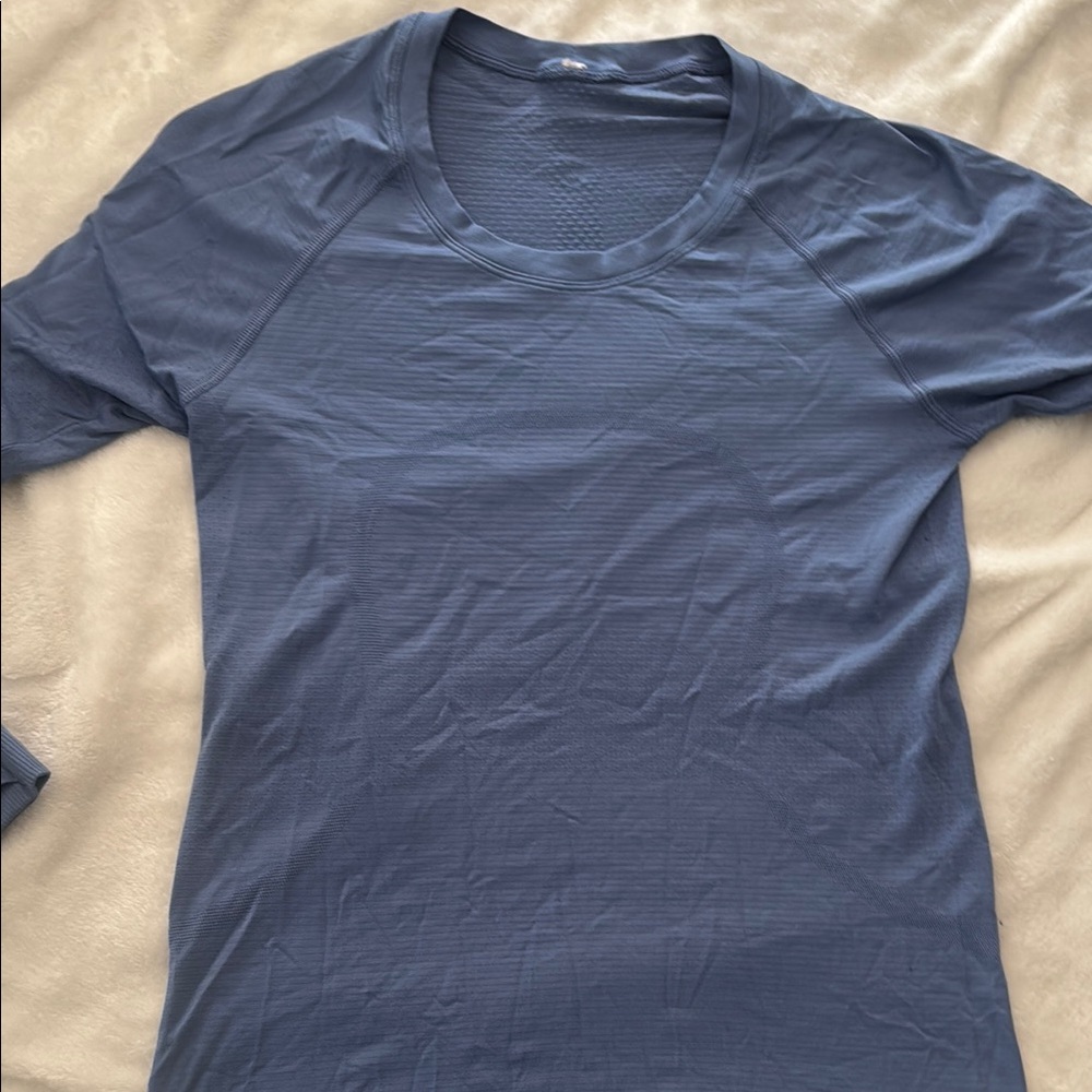 Periwinkle Lululemon Swiftly Tech Long Sleeve (shorter length) size 6